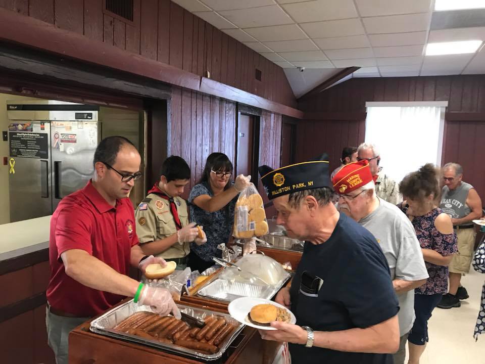 Assemblyman Ed Ra (R-Franklin Square) welcomed local veterans to a free BBQ at VFW Post 2718 on Thursday, August 9.