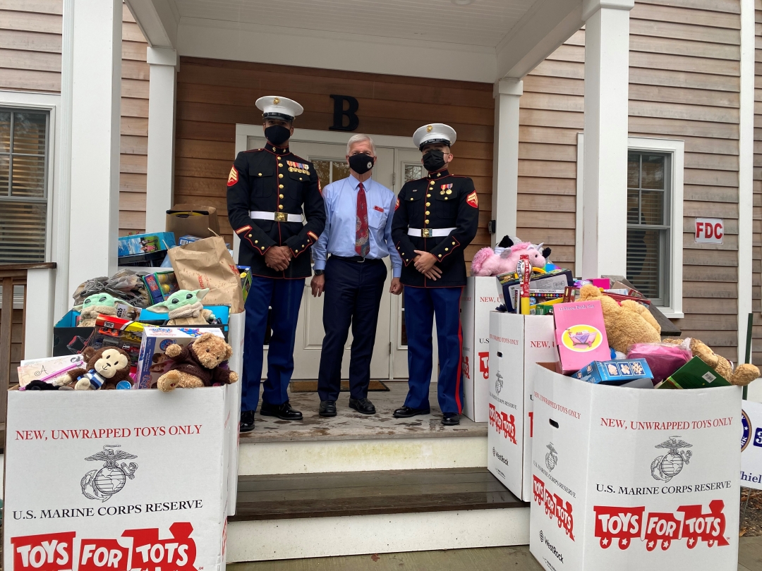 This year was another big success for our annual United States Marine Corps Reserve Toys for Tots program. On Monday, December 14, 2020, Assemblyman Fred W. Thiele, Jr. (I, D, WF - Sag Harbor) welcome