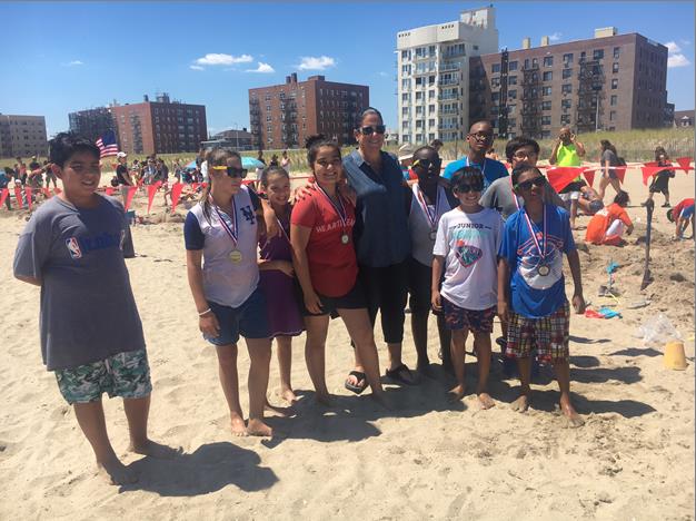 Assemblywoman Stacey Pheffer Amato (D-Rockaway) attended this past Sunday, the 2nd Annual Rockaway Sandcastle Contest on Beach 117th Street hosted by the Rockaway Times and New York City Parks Departm