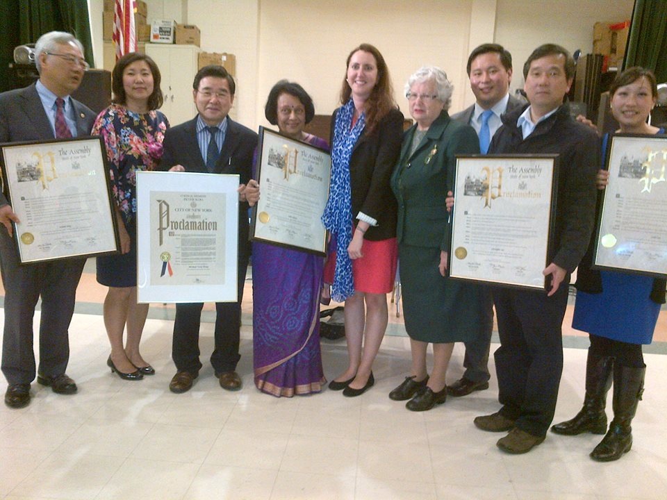 Assemblywoman Nily Rozic, State Senator Toby Ann Stavisky, Assemblymember Ron Kim, and Council Member Peter Koo celebrated Asian American Pacific Islander Heritage by recognizing community leaders for