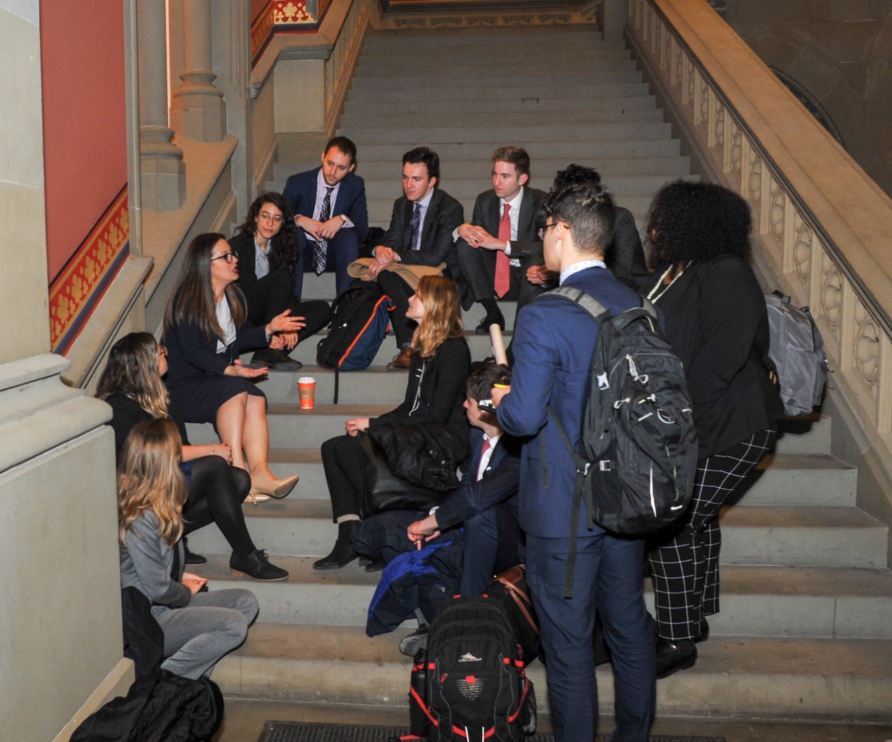 Assemblywoman Cruz chats with students.