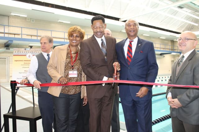 On November 4, 2017, I along with members of the Mount Vernon City School District had the great opportunity to celebrate the grand reopening of the Mount Vernon High School Swimming Pool.  The facili