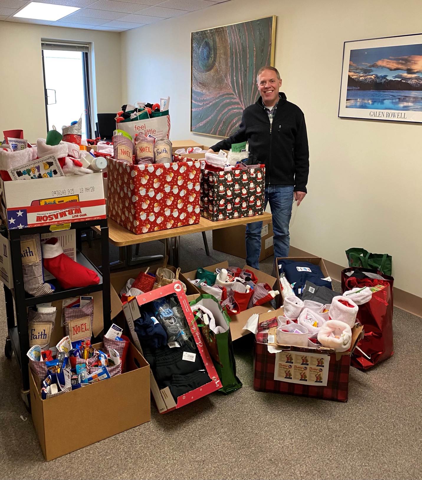 Assembly Minority Leader Will Barclay (R,C,I-Pulaski) today announced the Stockings for Veterans have been delivered to the VA Medical Center in Syracuse in time for Christmas.